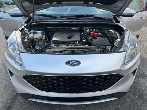 Used 2020 Ford Escape SE FWD image 43