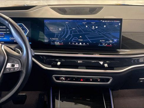 Certified 2024 BMW X5 xDrive50e image 6