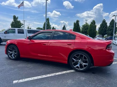 Used 2015 Dodge Charger SXT RWD image 9