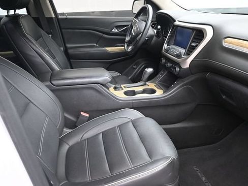 Used 2019 GMC Acadia Denali w/ Technology Package FWD image 20
