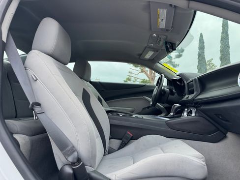 Used 2023 Chevrolet Camaro LT image 18