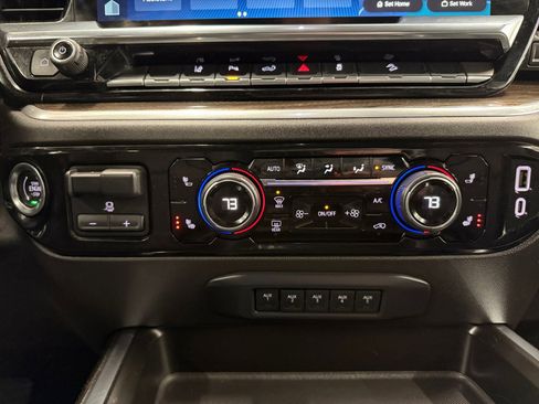 Used 2025 Chevrolet Silverado 3500 LT w/ Trail Boss Package AWD/4WD image 19
