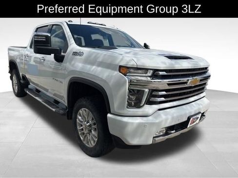 Used 2021 Chevrolet Silverado 2500 High Country w/ Z71 Off-Road Package AWD/4WD image 4