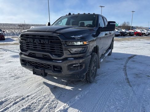 Used 2025 RAM 3500 Big Horn image 8