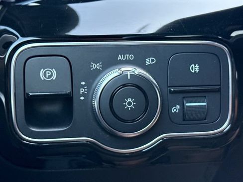 Used 2019 Mercedes-Benz A 220 4MATIC image 20