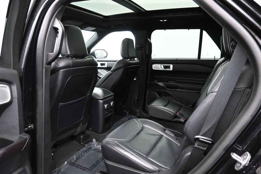 Used 2020 Ford Explorer ST w/ ST Street Pack AWD/4WD image 27