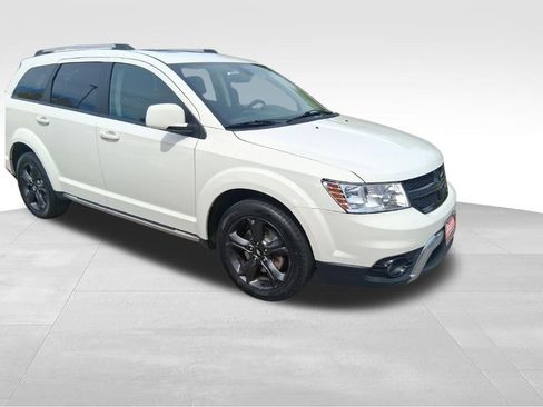Used 2020 Dodge Journey Crossroad FWD image 8