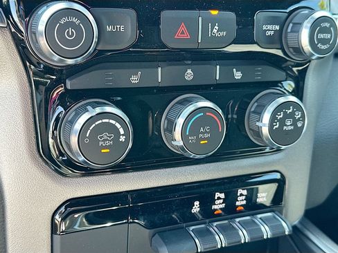 New 2026 RAM 1500 Big Horn AWD/4WD image 20