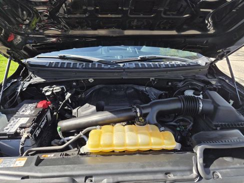 Used 2018 Ford Expedition XLT w/ Equipment Group 201A image 17