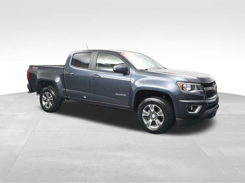 Used 2019 Chevrolet Colorado Z71 AWD/4WD image 7
