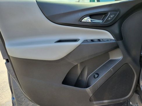 Used 2018 Chevrolet Equinox LT AWD/4WD image 15