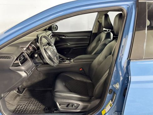 Used 2023 Toyota Camry XSE w/ Cold Weather Package FWD image 11