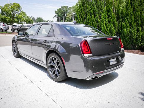 Used 2021 Chrysler 300 S RWD image 9
