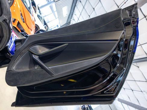 Used 2021 McLaren 720S Performance RWD image 28