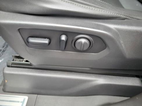 Used 2021 Chevrolet Silverado 1500 LTZ w/ LTZ Convenience Package II image 19