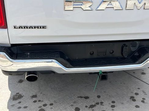 Used 2025 RAM 1500 Laramie AWD/4WD image 6