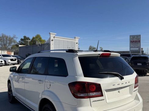 Used 2020 Dodge Journey Crossroad image 5