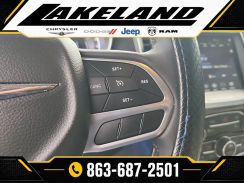 Used 2022 Chrysler 300 Touring L RWD image 28