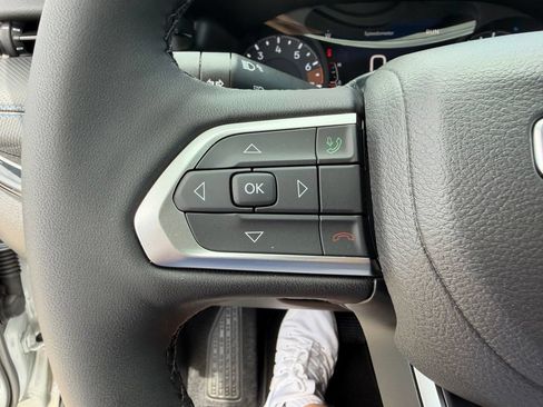 New 2026 Jeep Compass Latitude AWD/4WD image 16