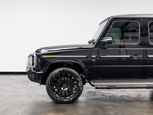 Used 2022 Mercedes-Benz G 550 w/ Exclusive Interior Package image 12