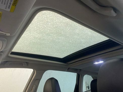 Used 2024 Subaru Forester Touring image 12