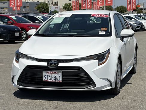 Certified 2025 Toyota Corolla LE FWD image 13