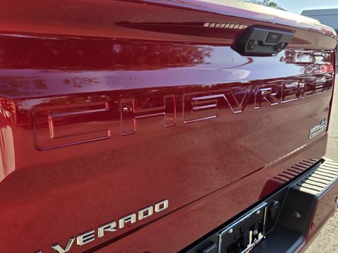 Used 2026 Chevrolet Silverado 1500 High Country w/ High Country Premium Package AWD/4WD image 18