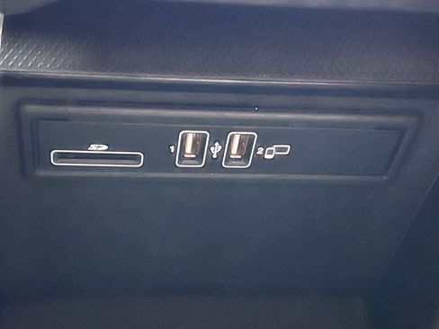 Used 2019 Mercedes-Benz GLC 300 4MATIC image 26