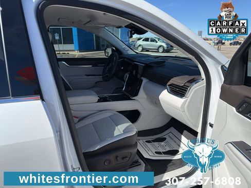 Certified 2024 GMC Acadia Denali image 10