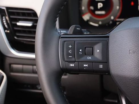 Certified 2025 Nissan Rogue SL w/ SL Premium Package FWD image 13