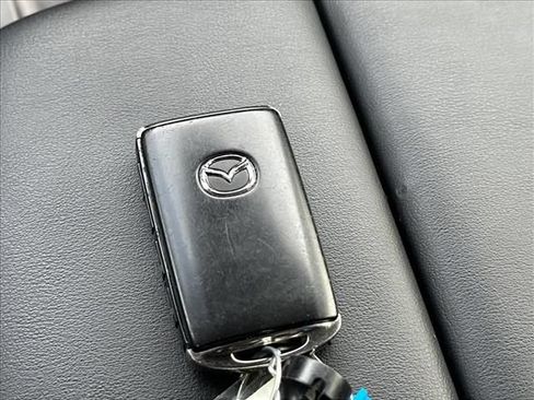 Used 2025 MAZDA CX-90 3.3 Turbo w/ Select Package AWD/4WD image 31