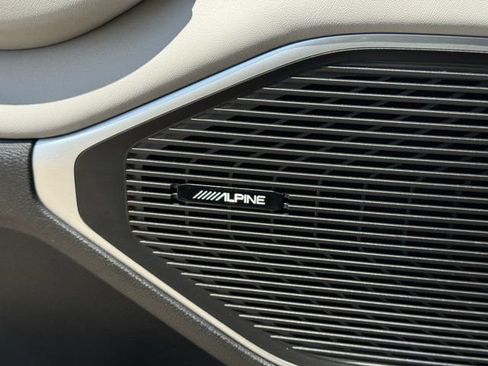 Used 2022 Jeep Wagoneer Series III AWD/4WD image 27