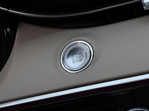 Used 2024 Genesis GV70 2.5T w/ Advanced Package image 25