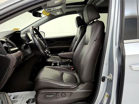 Used 2018 Honda Odyssey Elite image 38