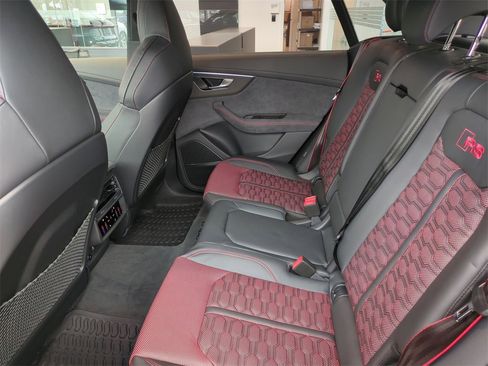 New 2026 Audi RS Q8 performance image 28