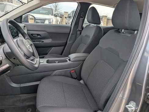 New 2026 Nissan Kicks S image 18