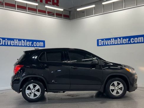 Used 2020 Chevrolet Trax LS FWD image 3
