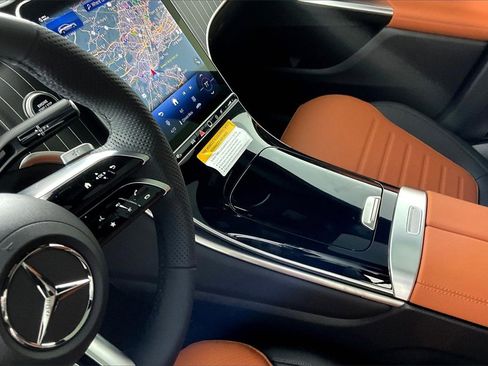 New 2026 Mercedes-Benz GLC 300 4MATIC image 8