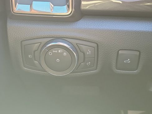 Used 2019 Ford Ranger Lariat w/ Equipment Group 501A Mid image 20