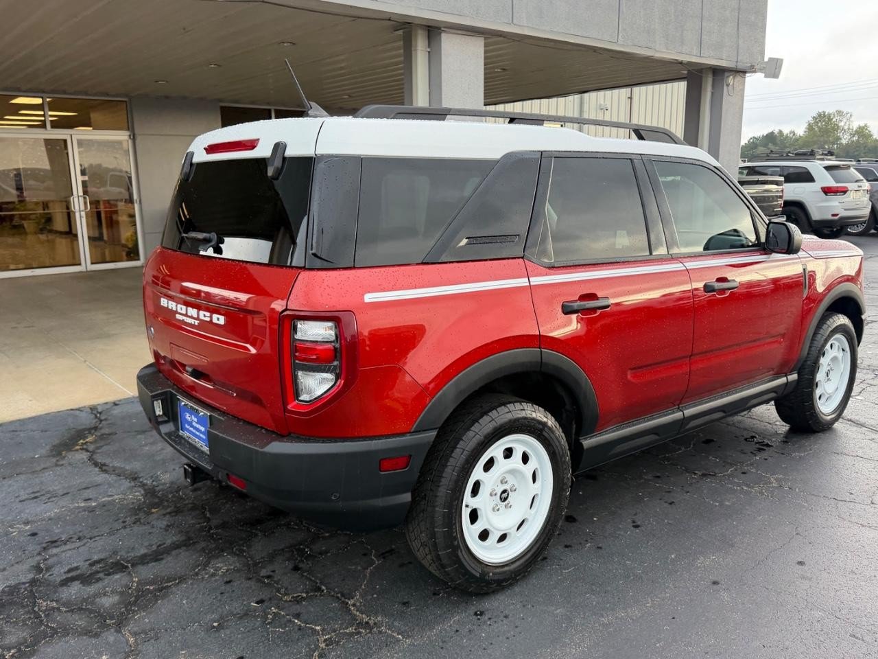 Used 2024 Ford Bronco Sport Heritage w/ Heritage Convenience Package AWD/4WD image 3