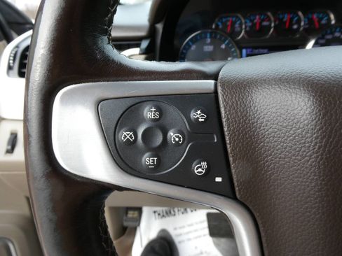 Used 2019 GMC Yukon XL SLT w/ Premium Edition AWD/4WD image 12