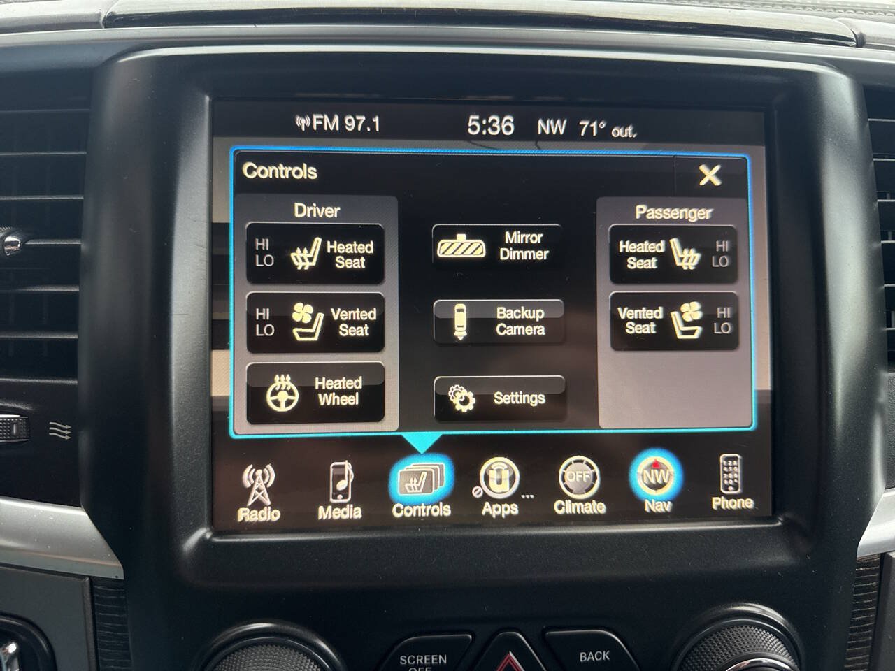 Used 2017 RAM 1500 Limited AWD/4WD image 38