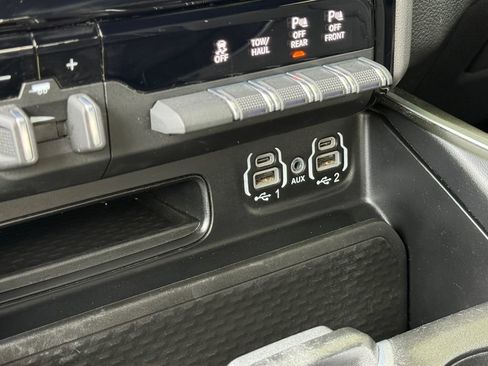 Used 2023 RAM 1500 Big Horn AWD/4WD image 26