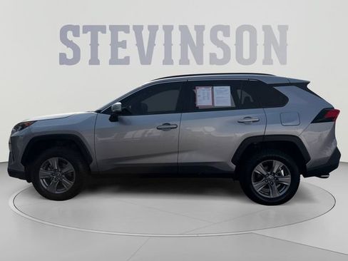 Used 2022 Toyota RAV4 LE AWD/4WD image 2