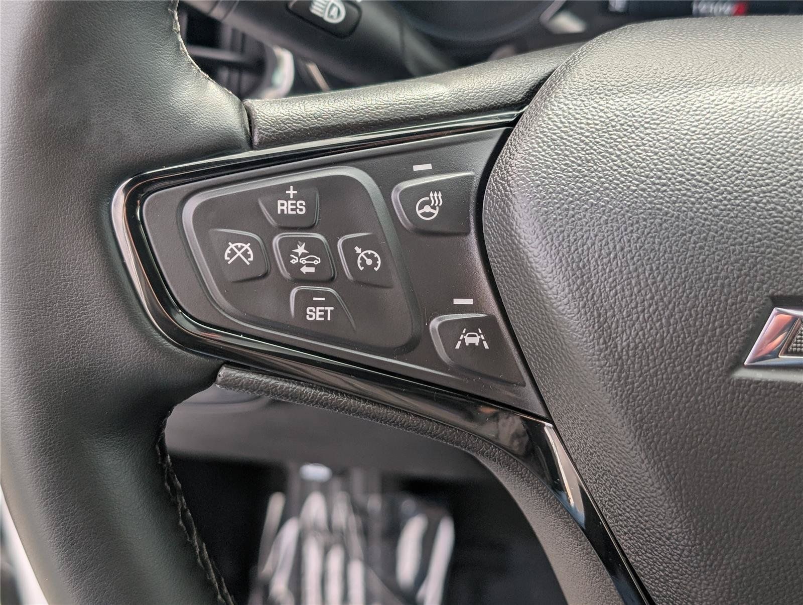 Used 2024 Chevrolet Equinox Premier AWD/4WD image 26