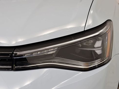 New 2026 Volkswagen Taos SE AWD/4WD image 10