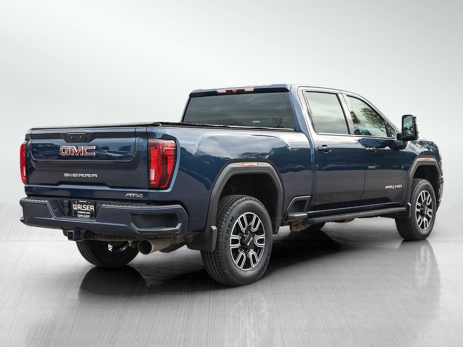 Used 2022 GMC Sierra 2500 AT4 w/ Gooseneck/5TH Wheel Package AWD/4WD image 5