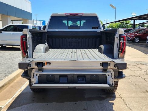 New 2026 GMC Sierra 2500 AT4X w/ LPO, Black Badging Package AWD/4WD image 55