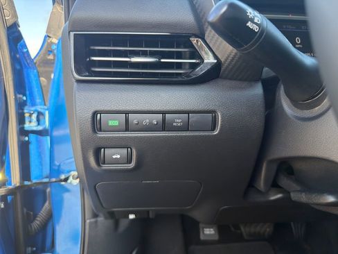 Certified 2024 Nissan Sentra SR FWD image 49