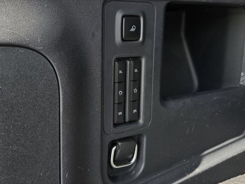 Used 2025 Ford Expedition Active RWD image 14
